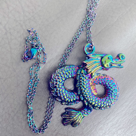 Rainbow 🌈 Chinese dragon 🐉 boho Necklace - Picture 7 of 12